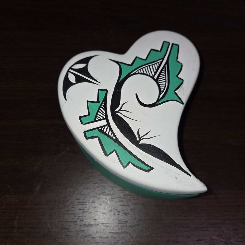 Hand Painted Heart Shaped Trinket Dish Southwest Style‎ Decor Accent White Green